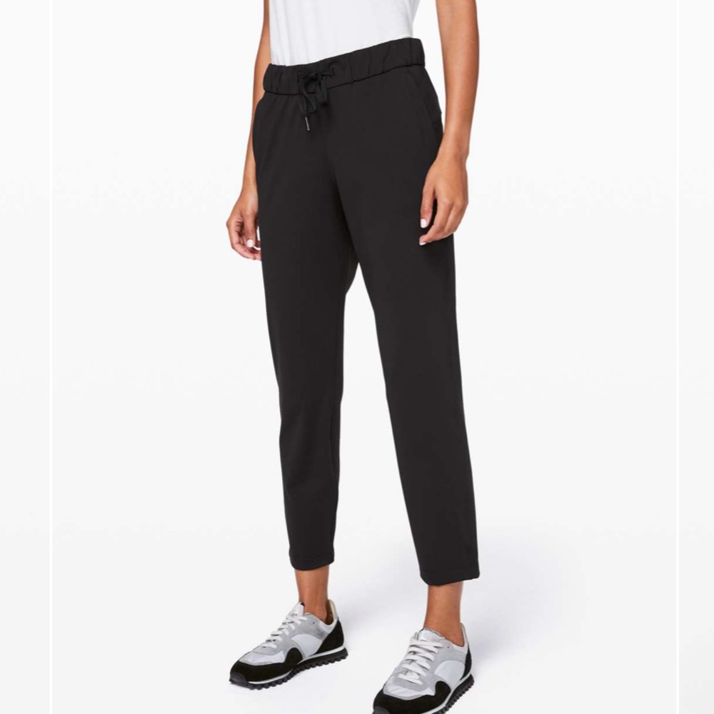 LuluLemon ‘on the fly’ pants, 7/8 woven, worn 2x